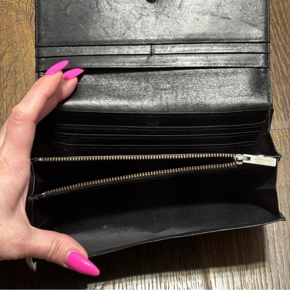 BURBERRY Nova Check Black Patent
Leather Flap Long Wallet - Picture 12 of 16